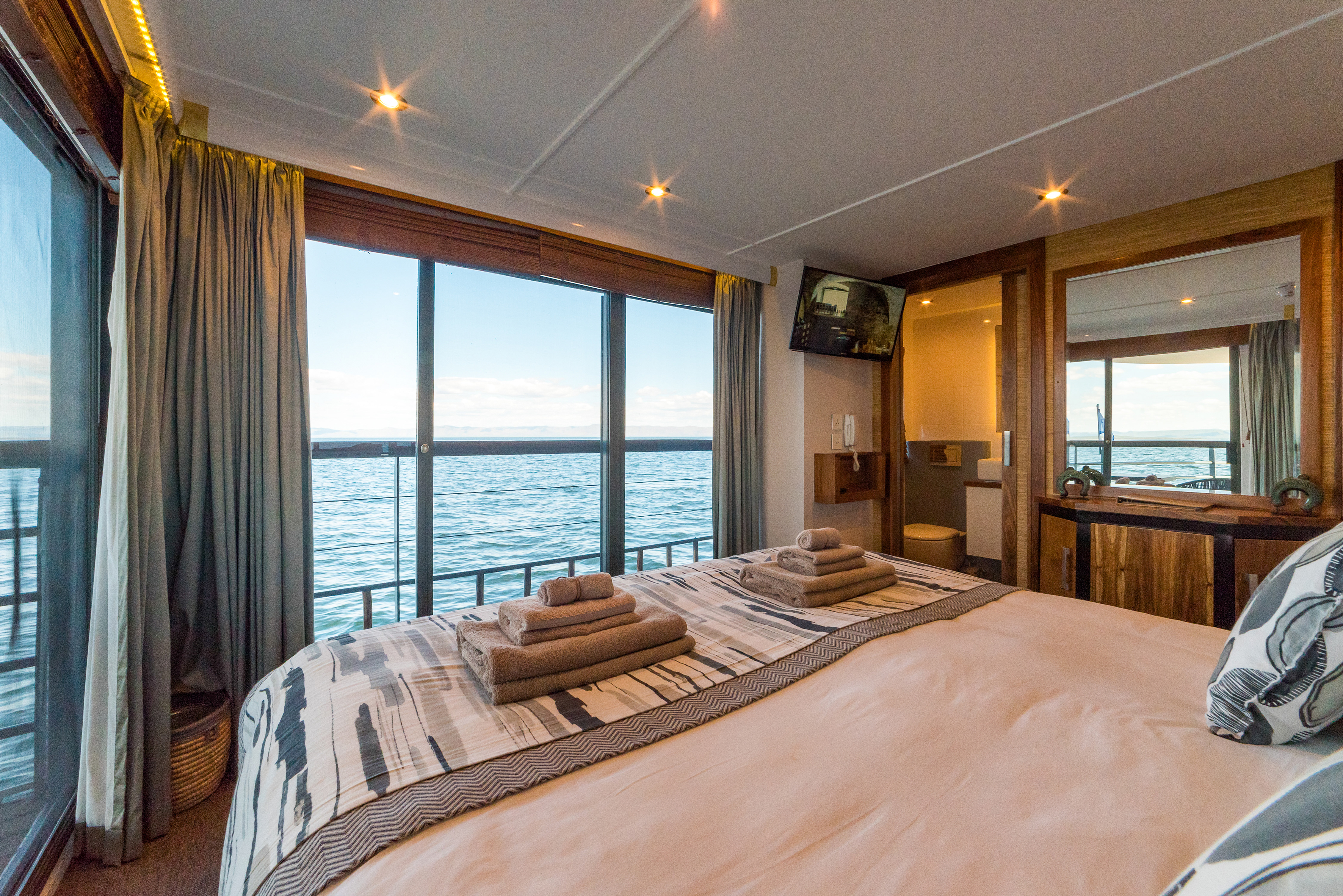 CroisiEurope MS African Dream Cabin 3.jpg